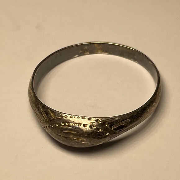 Sterling Silver Ring Size 8 Navajo Design 925 - Picture 5 of 7